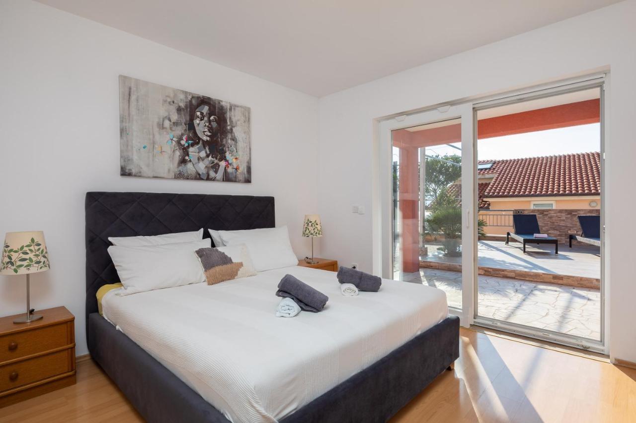 Solaris Holiday Home - Private Pool Stanici Εξωτερικό φωτογραφία